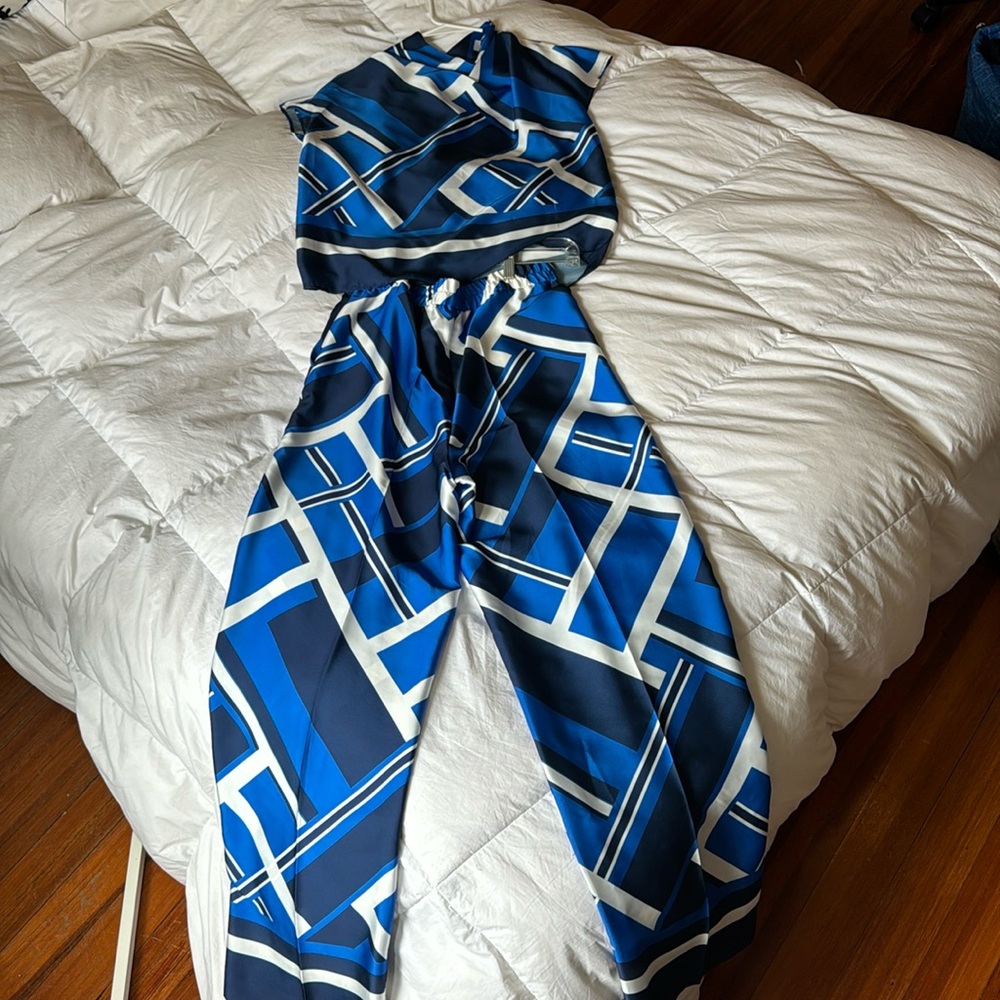 Zara blue checkered pants and blouse set